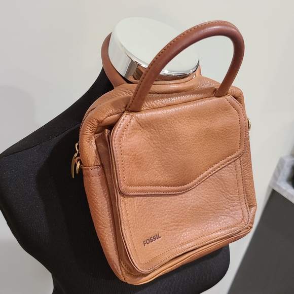 Fossil Leather Handbag - Picture 7 of 13